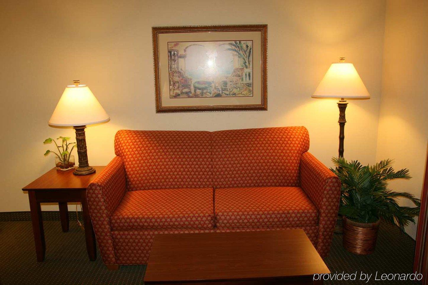 Hampton Inn & Suites Stuart-North Номер фото