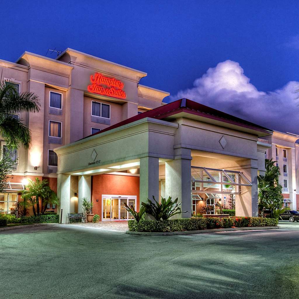 Hampton Inn & Suites Stuart-North Экстерьер фото