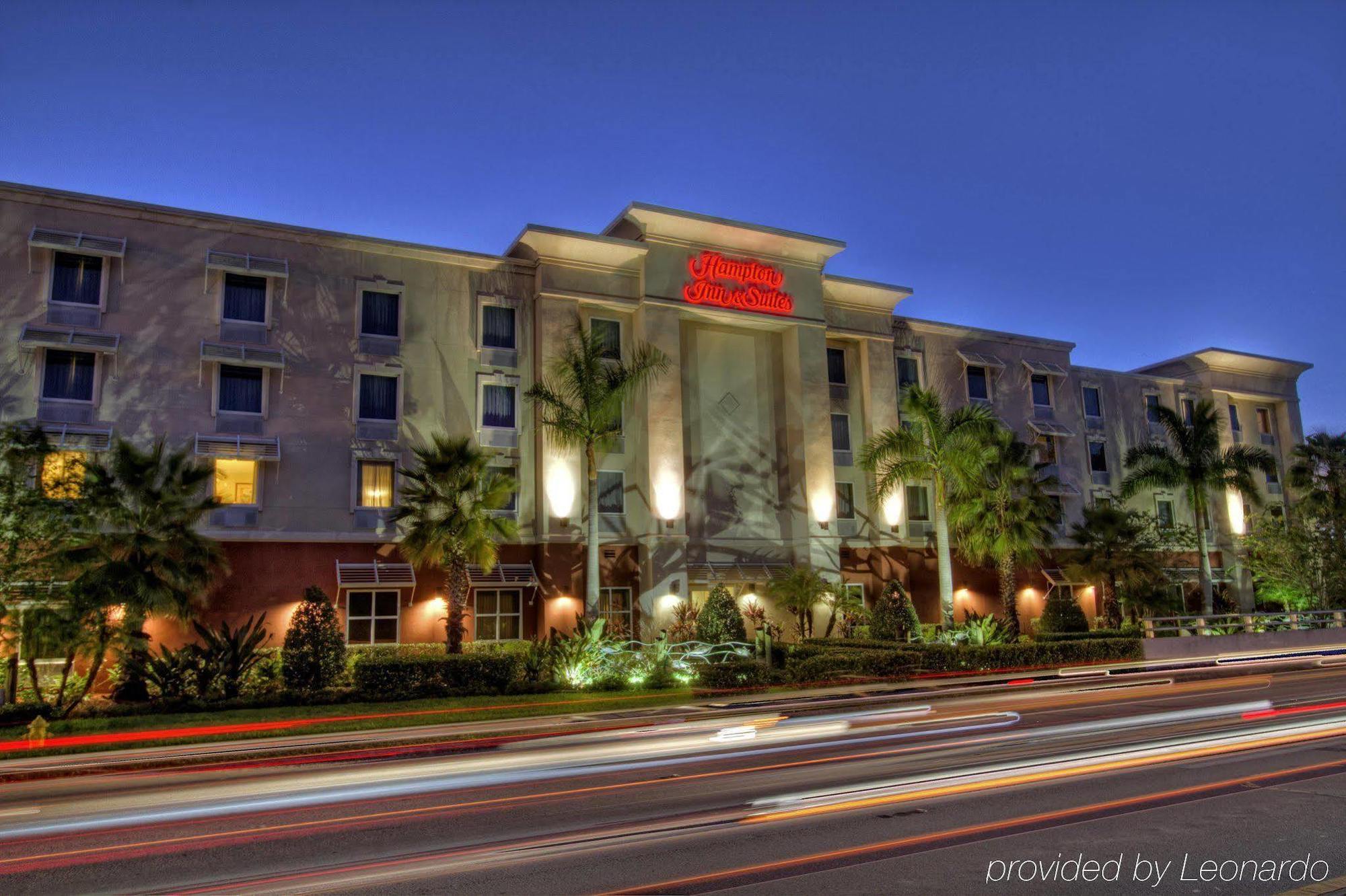 Hampton Inn & Suites Stuart-North Экстерьер фото