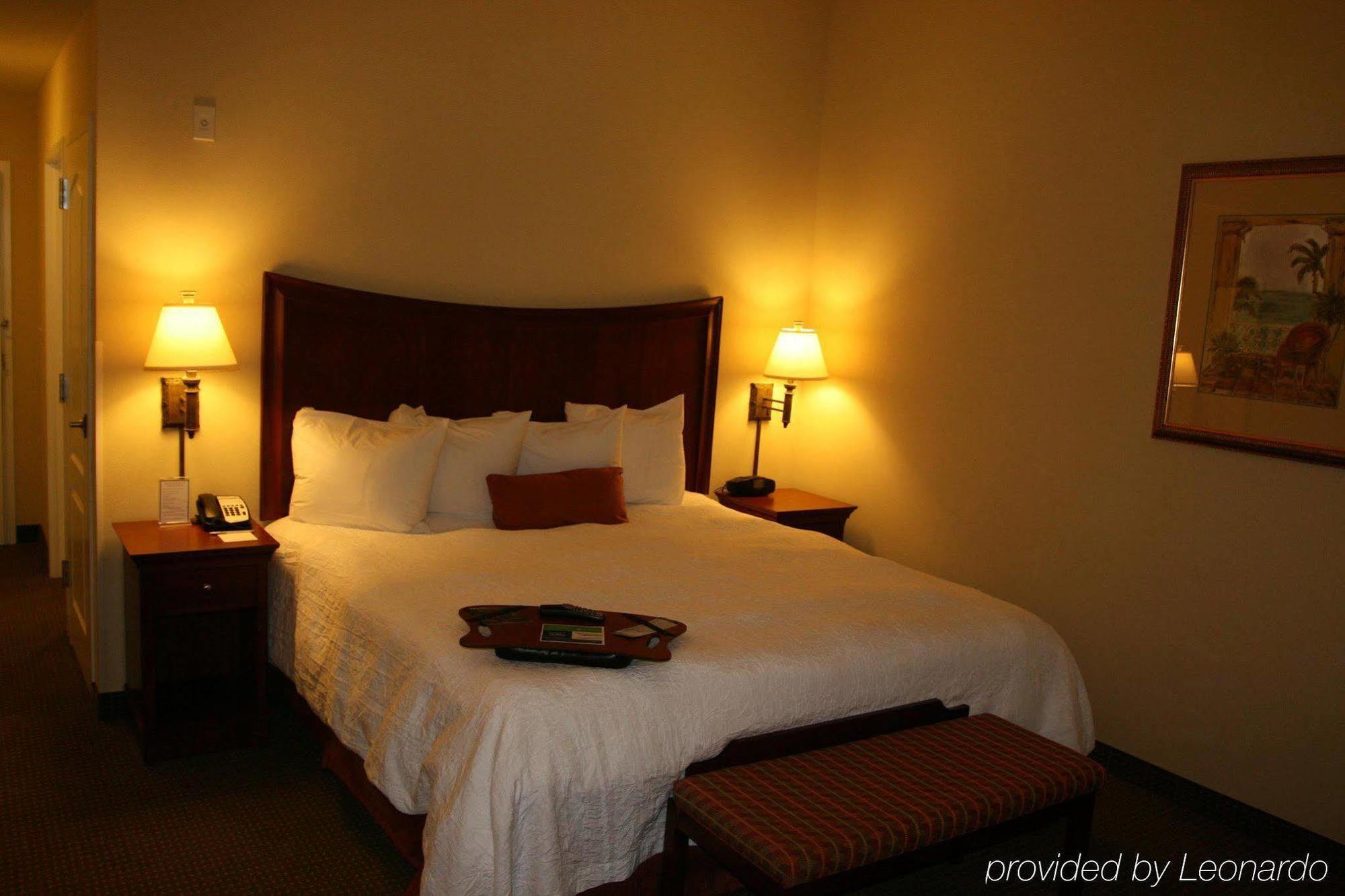 Hampton Inn & Suites Stuart-North Номер фото